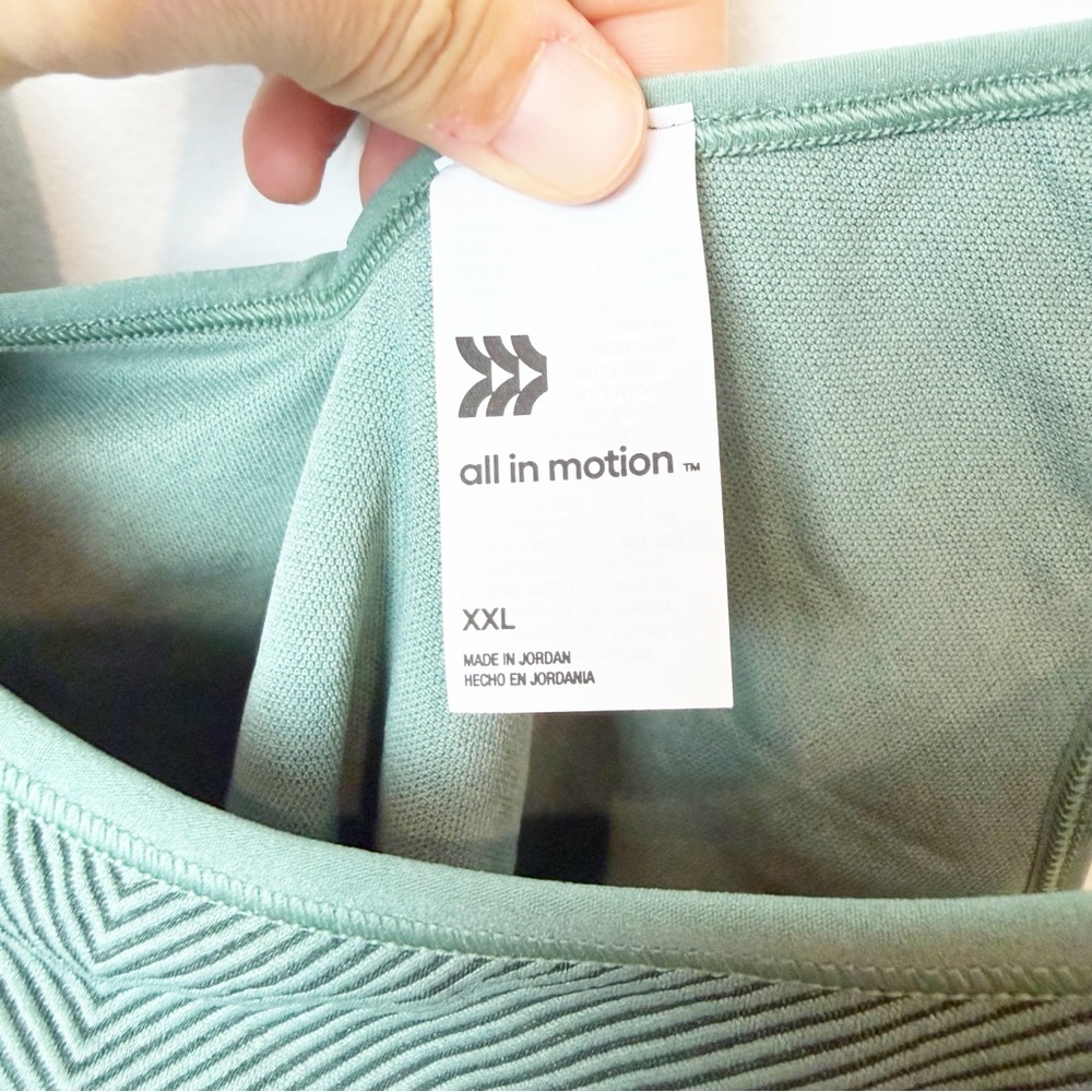 All In Motion | Ribbed Crop Workout Tank Top NWT - Picture 7 of 7